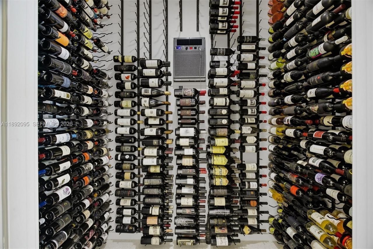 5800 SW 99th Ter, Pinecrest, FL 33156 Photo