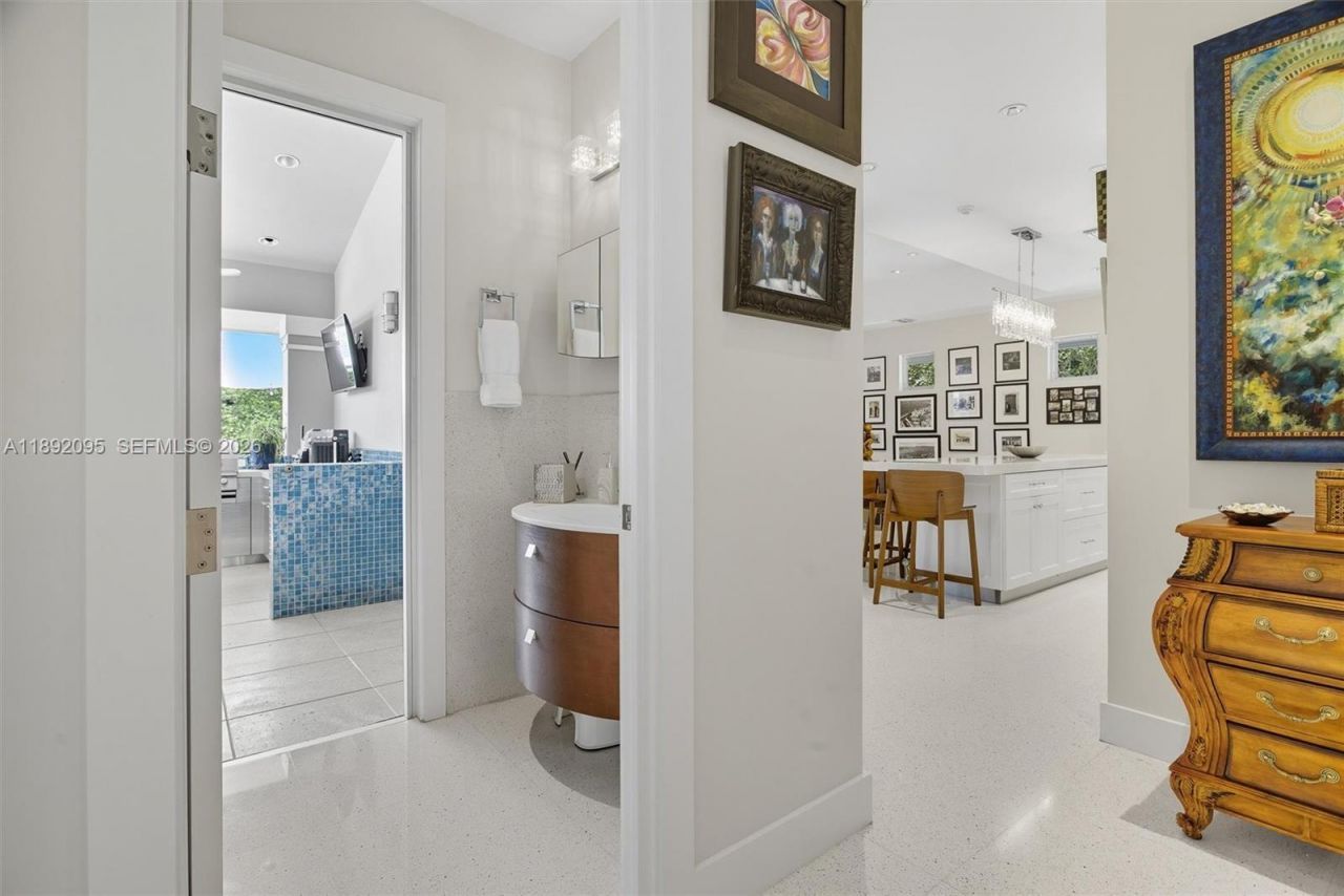 5800 SW 99th Ter, Pinecrest, FL 33156 Photo