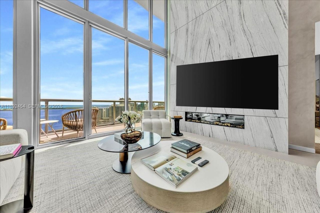 888 Biscayne Blvd, Unit PH 5704, Miami, FL 33132 Photo