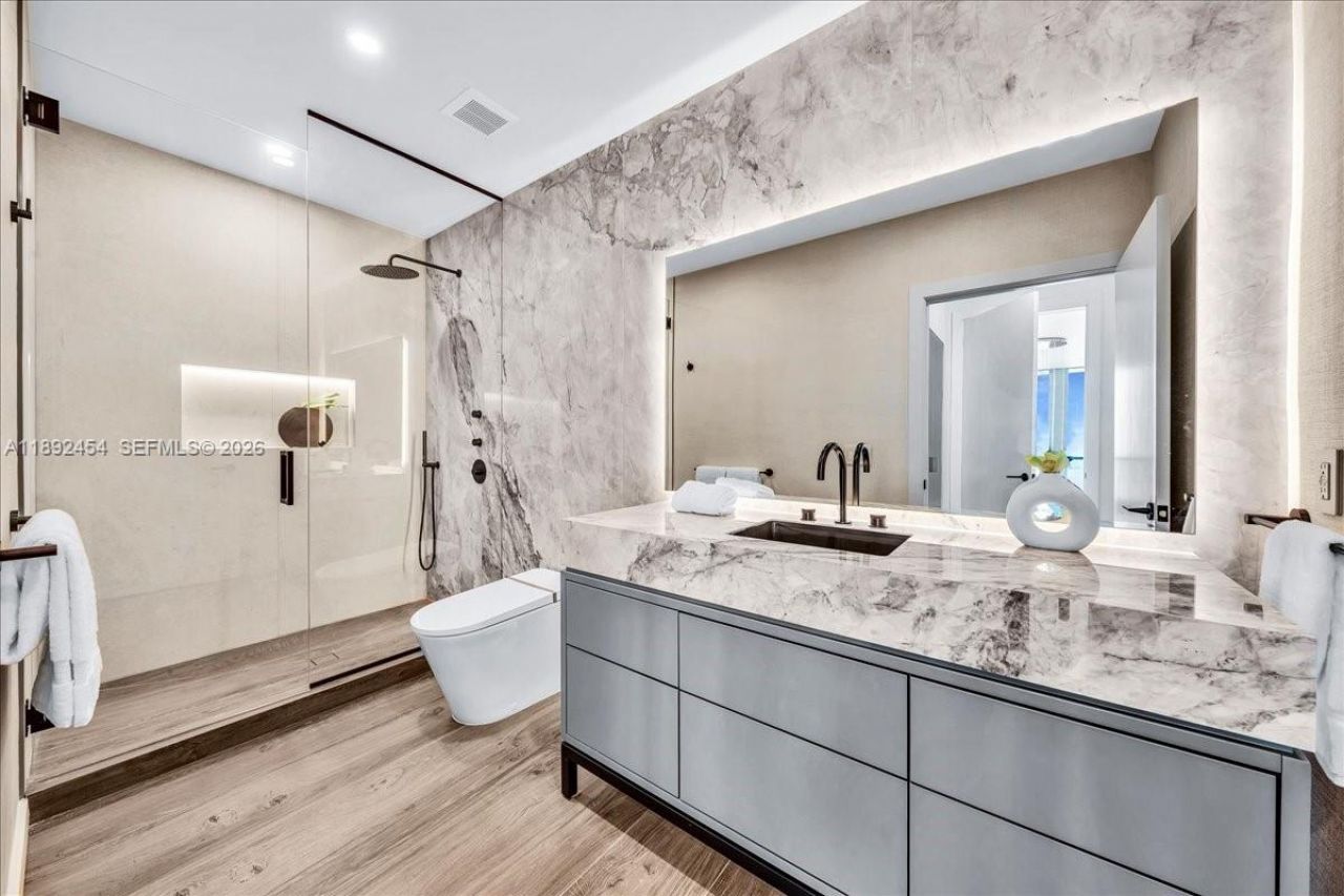 888 Biscayne Blvd, Unit PH 5704, Miami, FL 33132 Photo