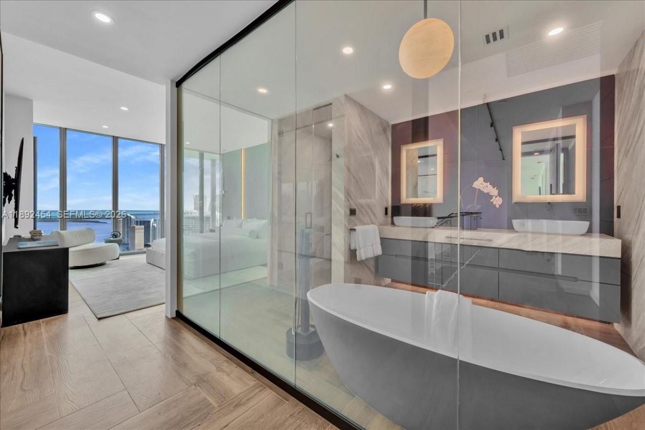 888 Biscayne Blvd, Unit PH 5704, Miami, FL 33132 Photo