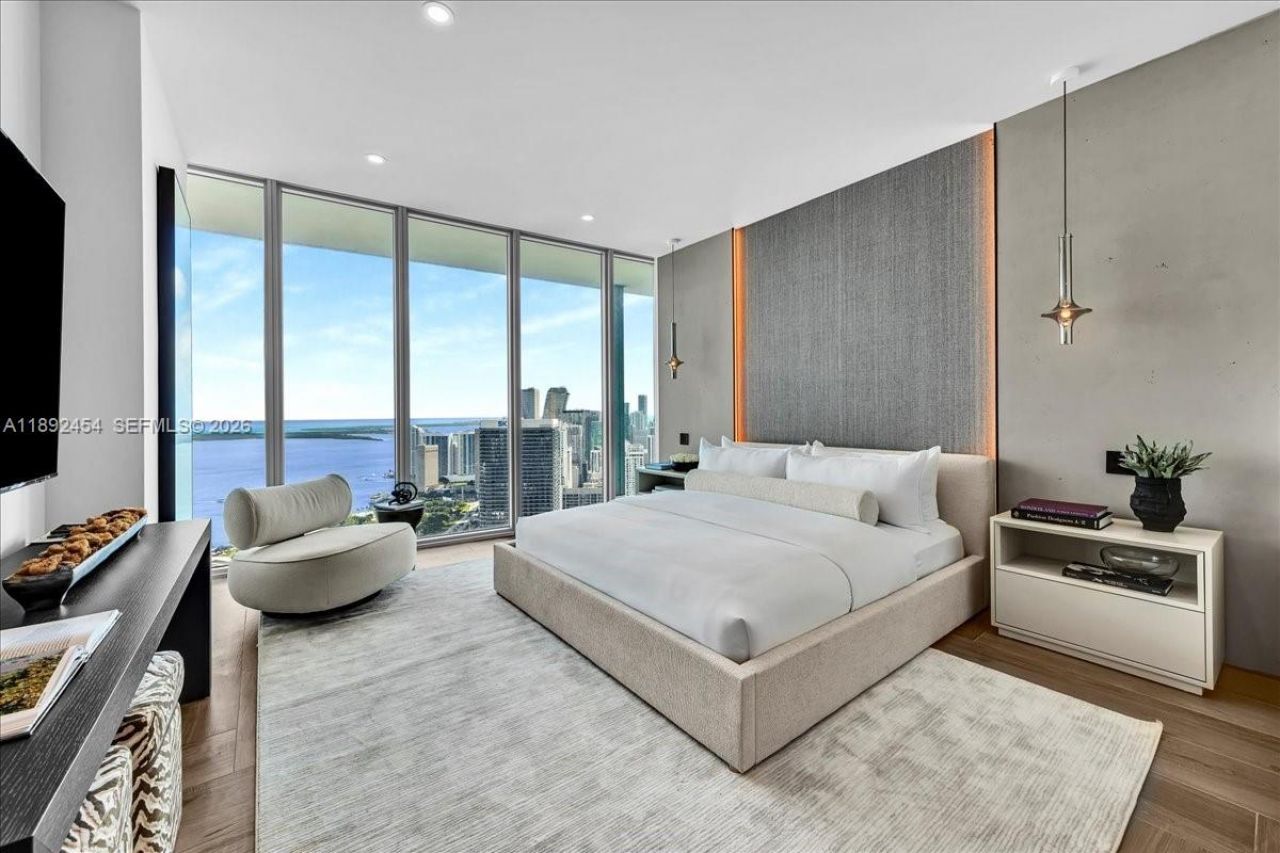 888 Biscayne Blvd, Unit PH 5704, Miami, FL 33132 Photo