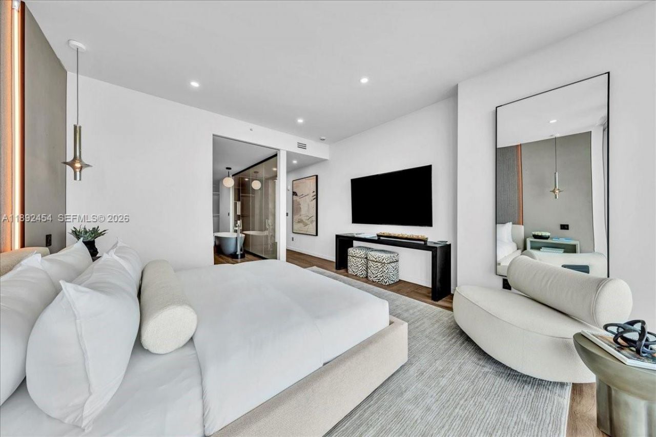 888 Biscayne Blvd, Unit PH 5704, Miami, FL 33132 Photo