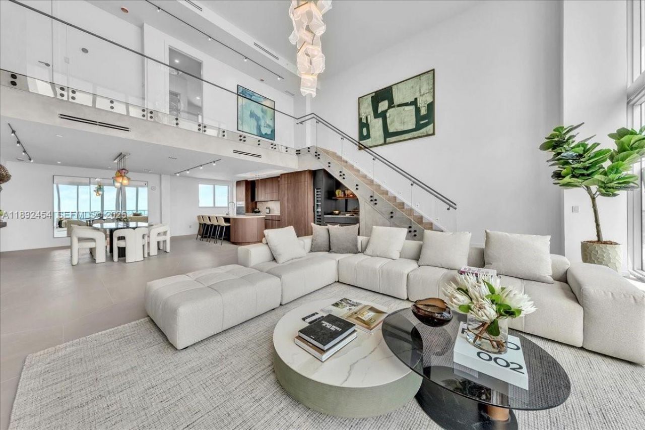 888 Biscayne Blvd, Unit PH 5704, Miami, FL 33132 Photo