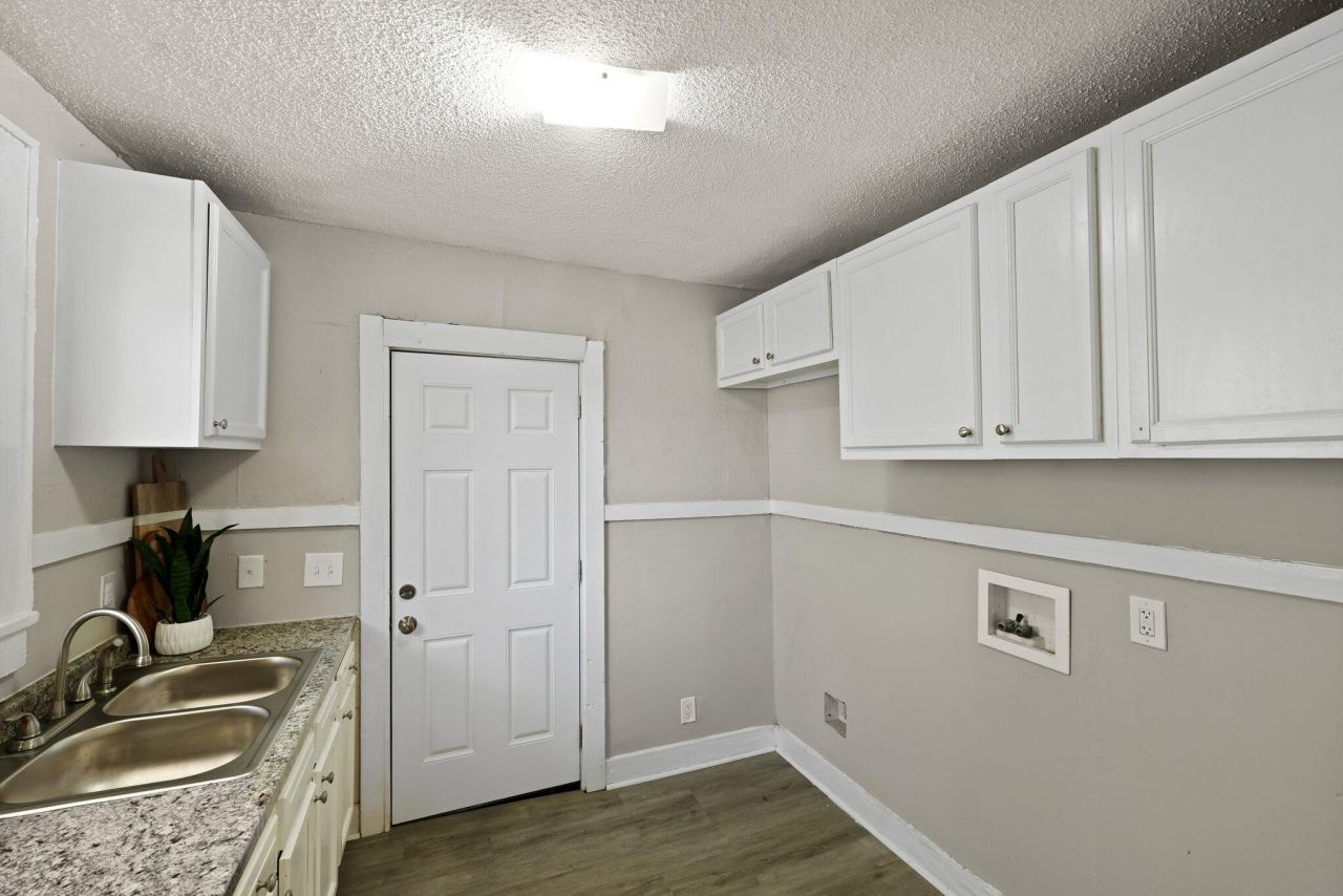 2671 Olympia Avenue Photo 13