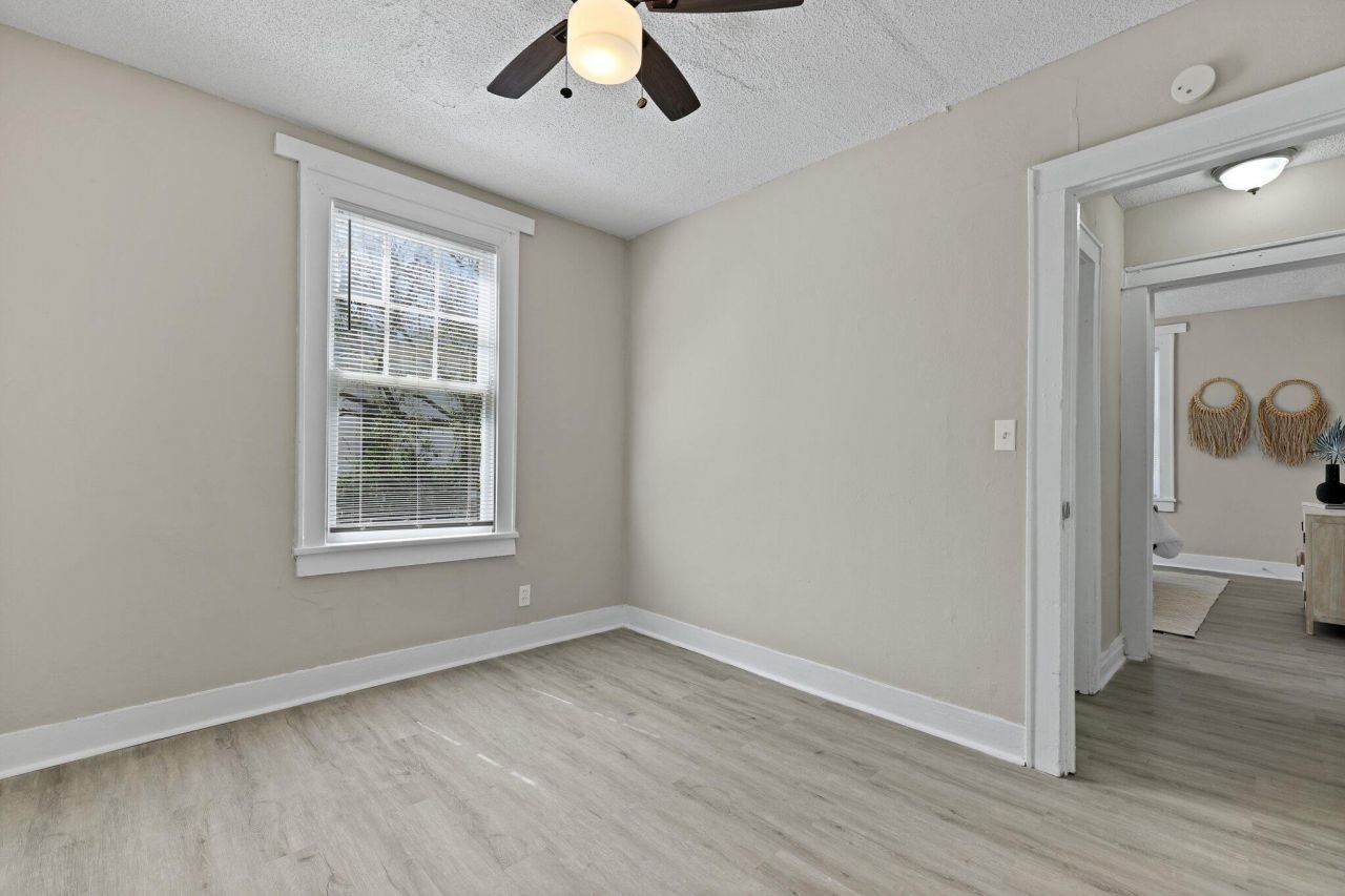 2671 Olympia Avenue Photo 21