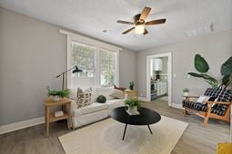 2671 Olympia Avenue photo 4