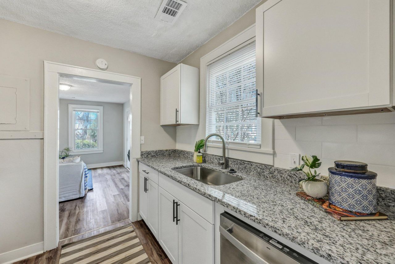 2665 Oregon Avenue Photo 17