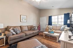 404 Chesterfield Ct. photo 4