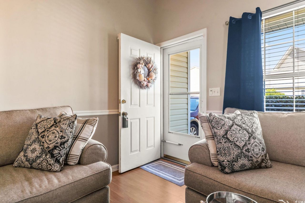 404 Chesterfield Ct. Photo 6