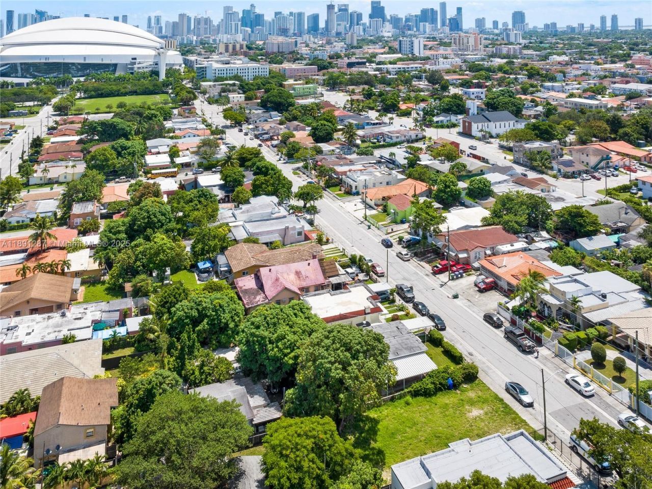 1881 NW 4th St, Miami, FL 33125 Photo