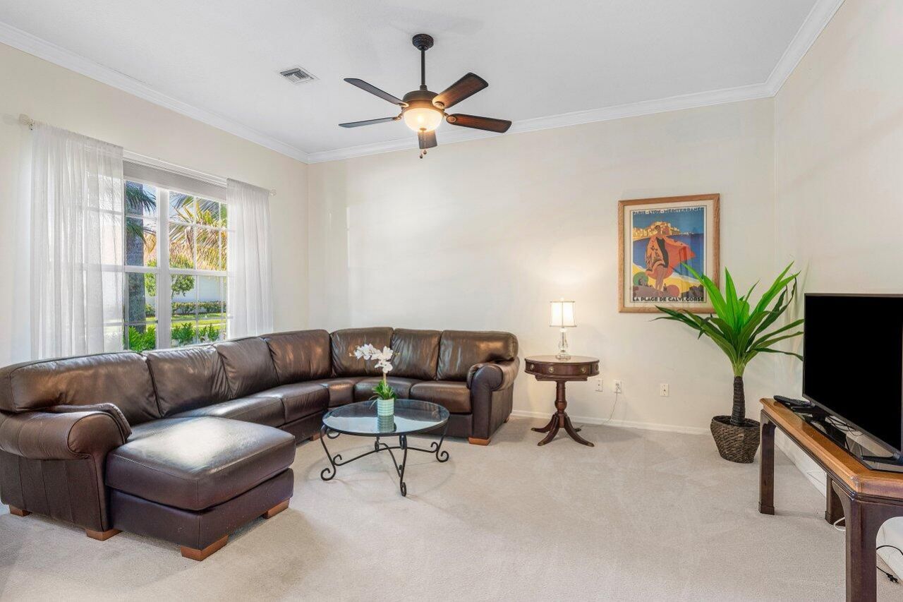 54 Lake Eden Drive, Boynton Beach, FL 33435 Photo