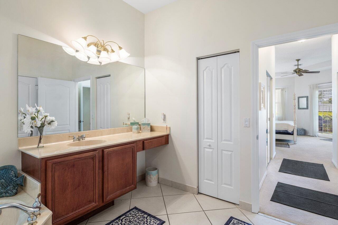 54 Lake Eden Drive, Boynton Beach, FL 33435 Photo