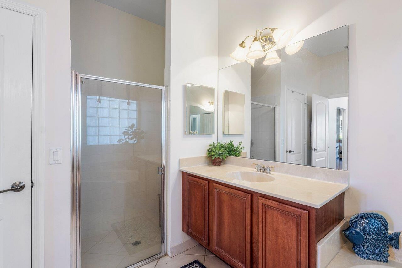 54 Lake Eden Drive, Boynton Beach, FL 33435 Photo