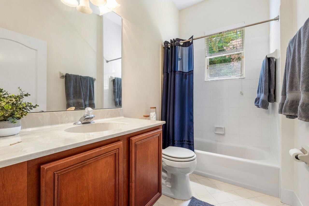 54 Lake Eden Drive, Boynton Beach, FL 33435 Photo