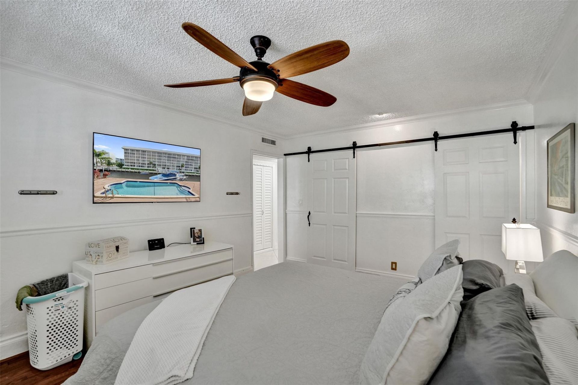 3090 NE 48th Street, Unit 316, Fort Lauderdale, FL 33308 Photo