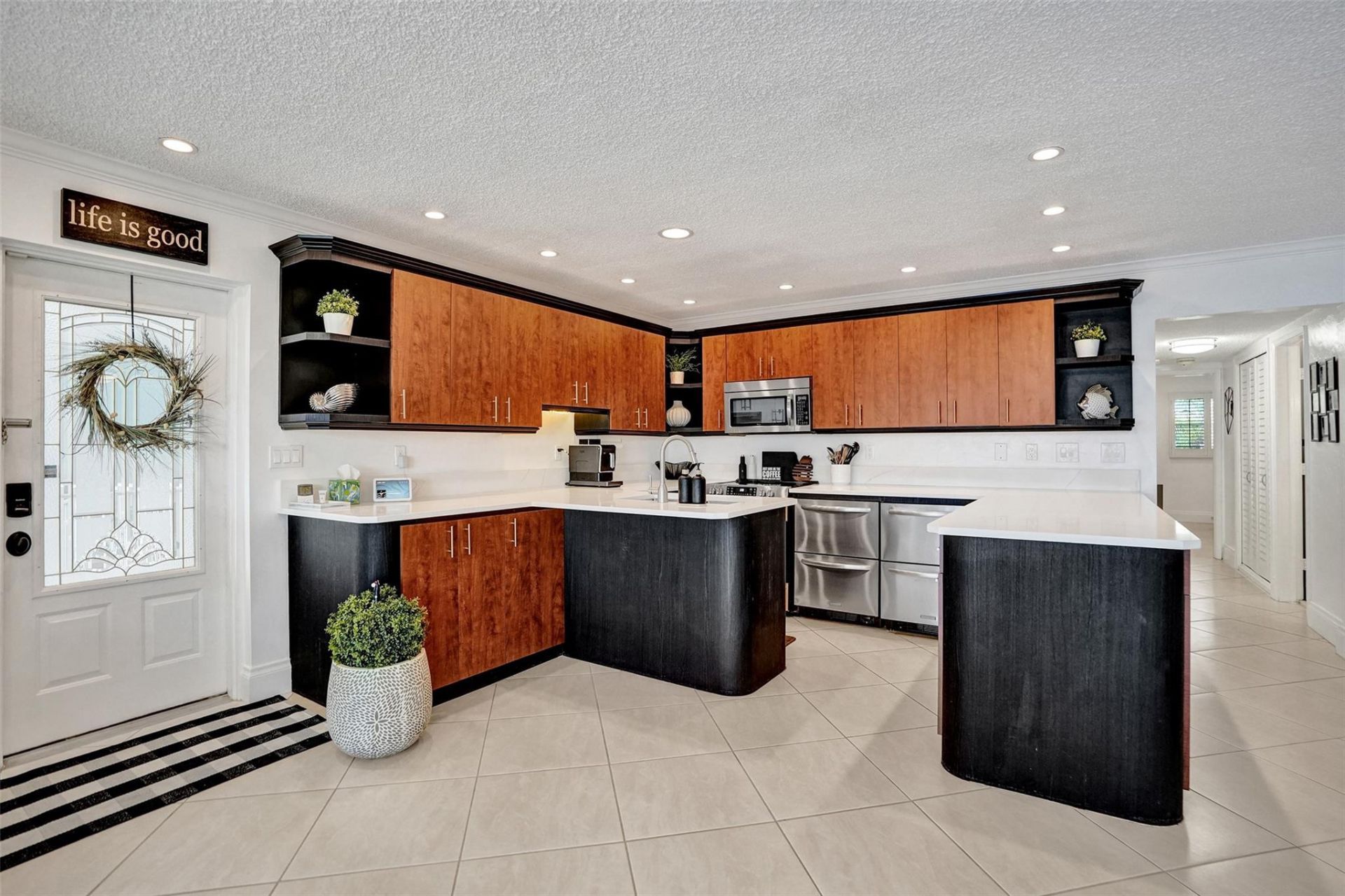 3090 NE 48th Street, Unit 316, Fort Lauderdale, FL 33308 Photo