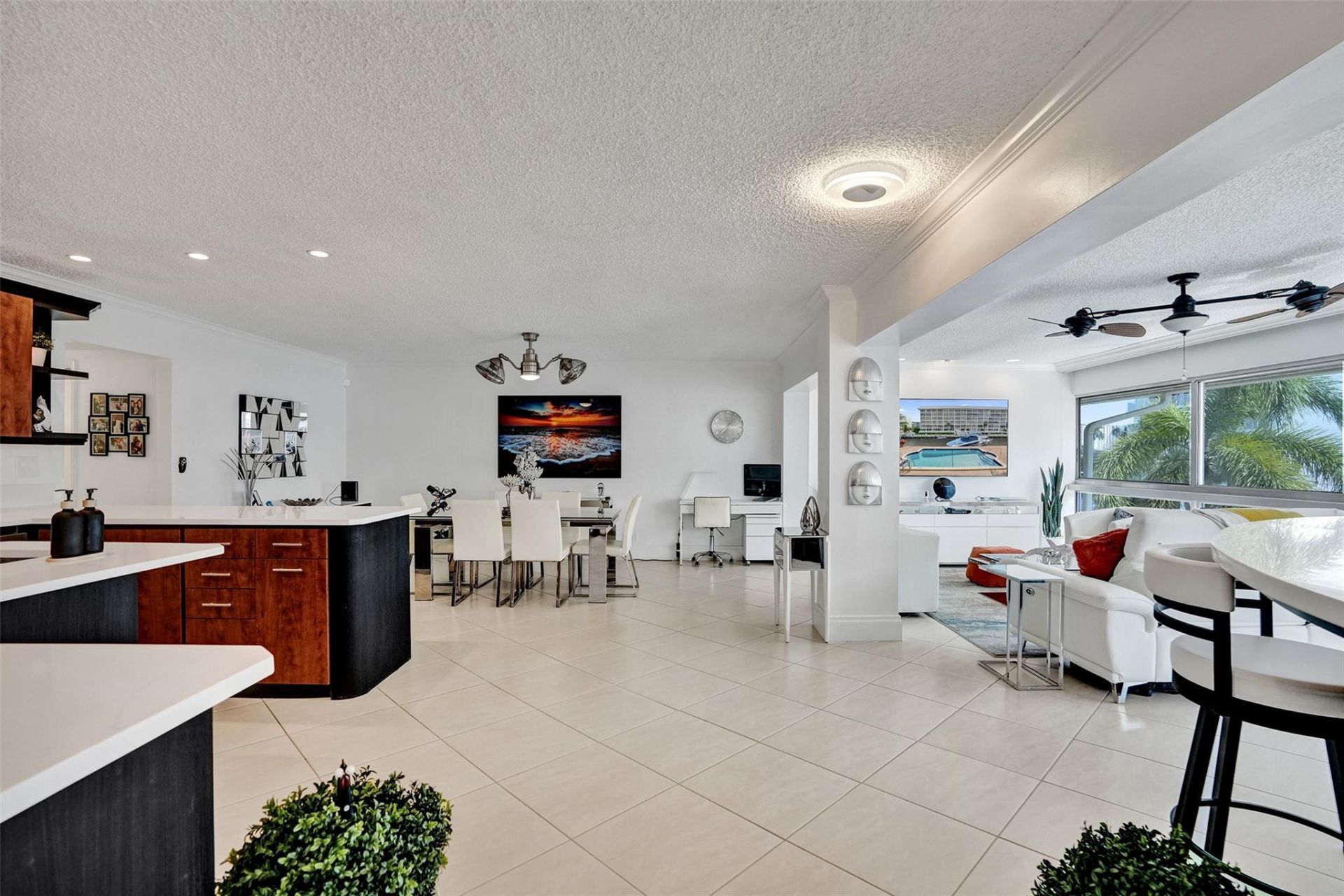 3090 NE 48th Street, Unit 316, Fort Lauderdale, FL 33308 Photo