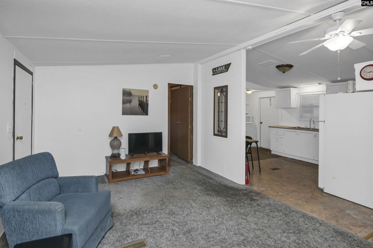 250 Diana Road Photo 14