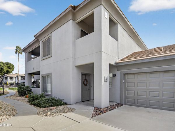 7401 W ARROWHEAD CLUBHOUSE Drive, Unit 2045, Glendale, AZ 85308