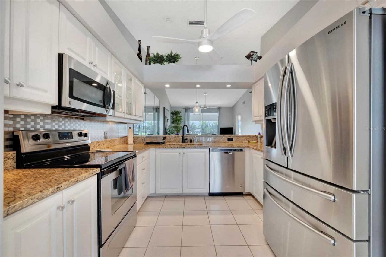 6904 Drewrys Bluff, Unit 809, Bradenton, FL 34203 Photo