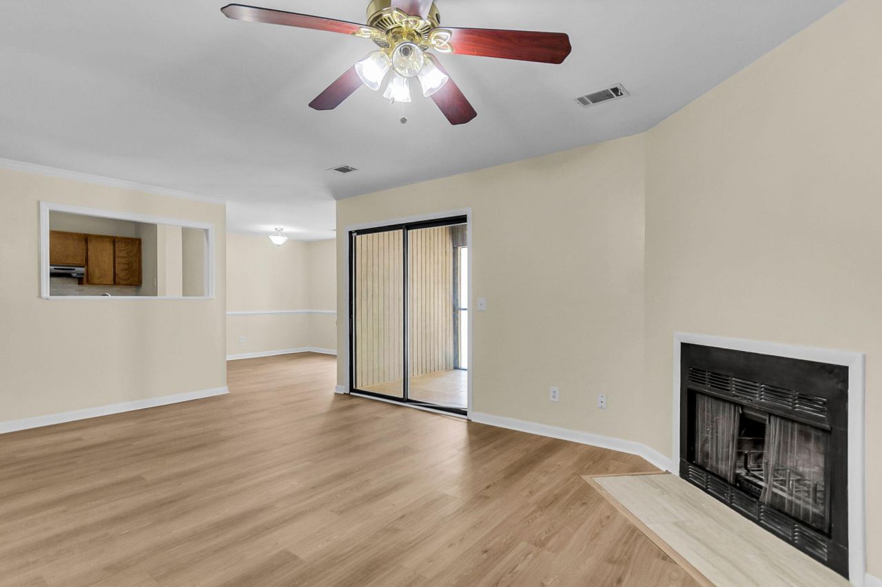 1005 Waterwood Drive Photo 4