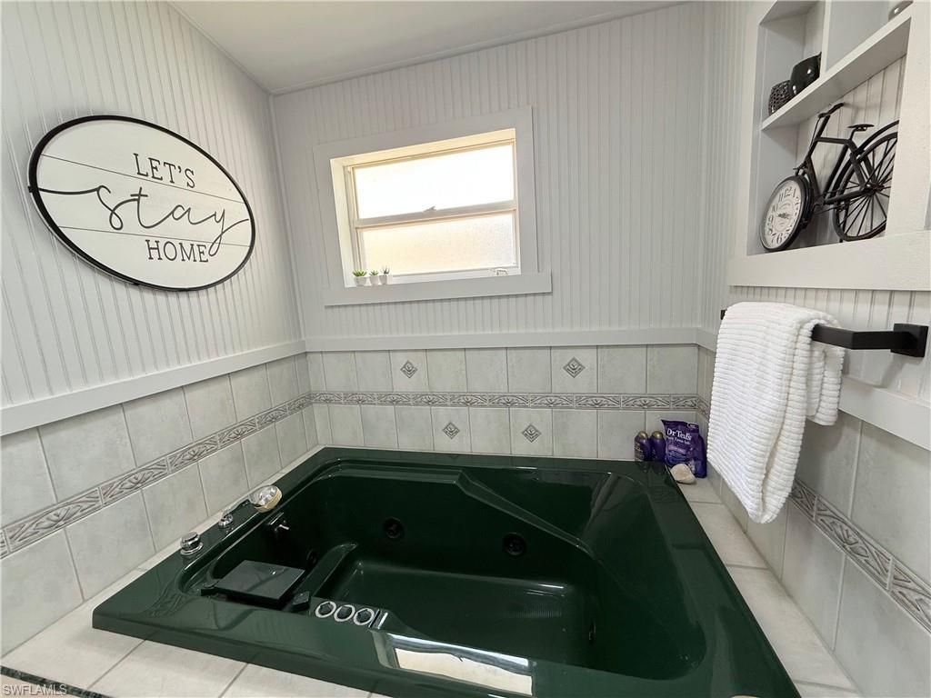 337 Emerald Bay Cir, Unit U1, Naples, FL 34110 Photo