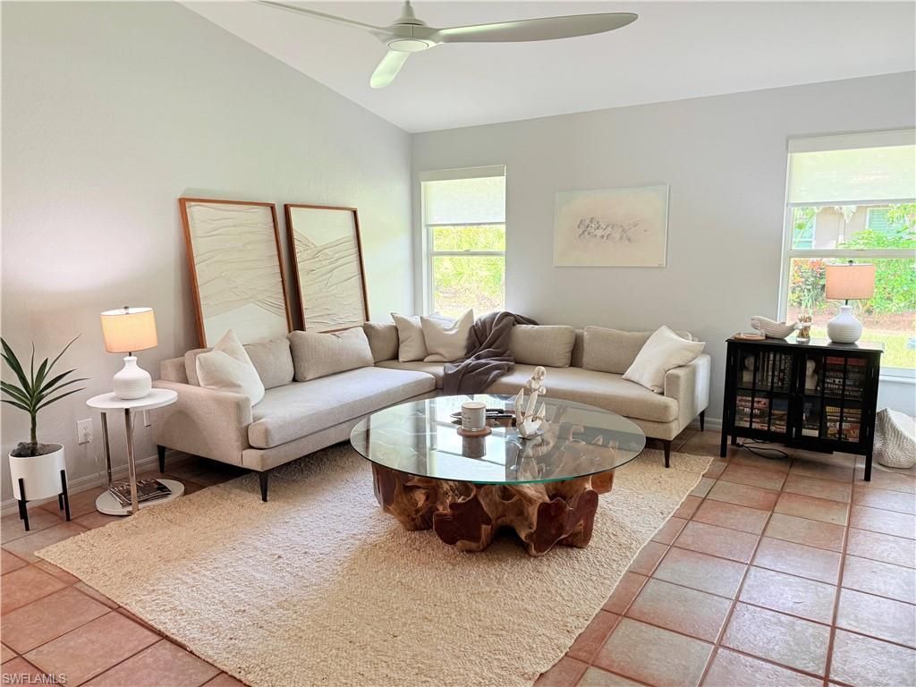 337 Emerald Bay Cir, Unit U1, Naples, FL 34110 Photo