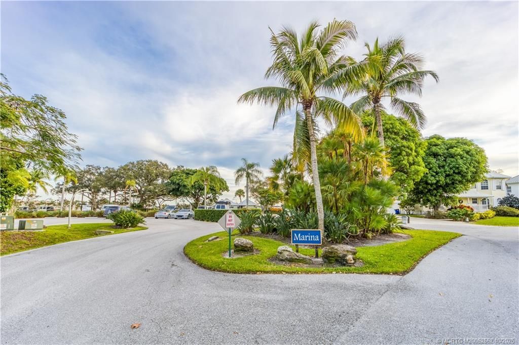 3901 SE Saint Lucie Boulevard, Unit B14, Stuart, FL 34997 Photo