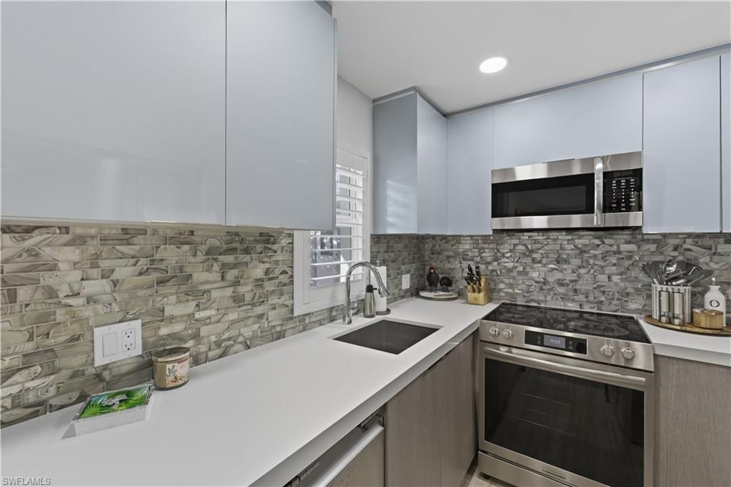 609 12th Ave S, Unit 609, Naples, FL 34102 Photo