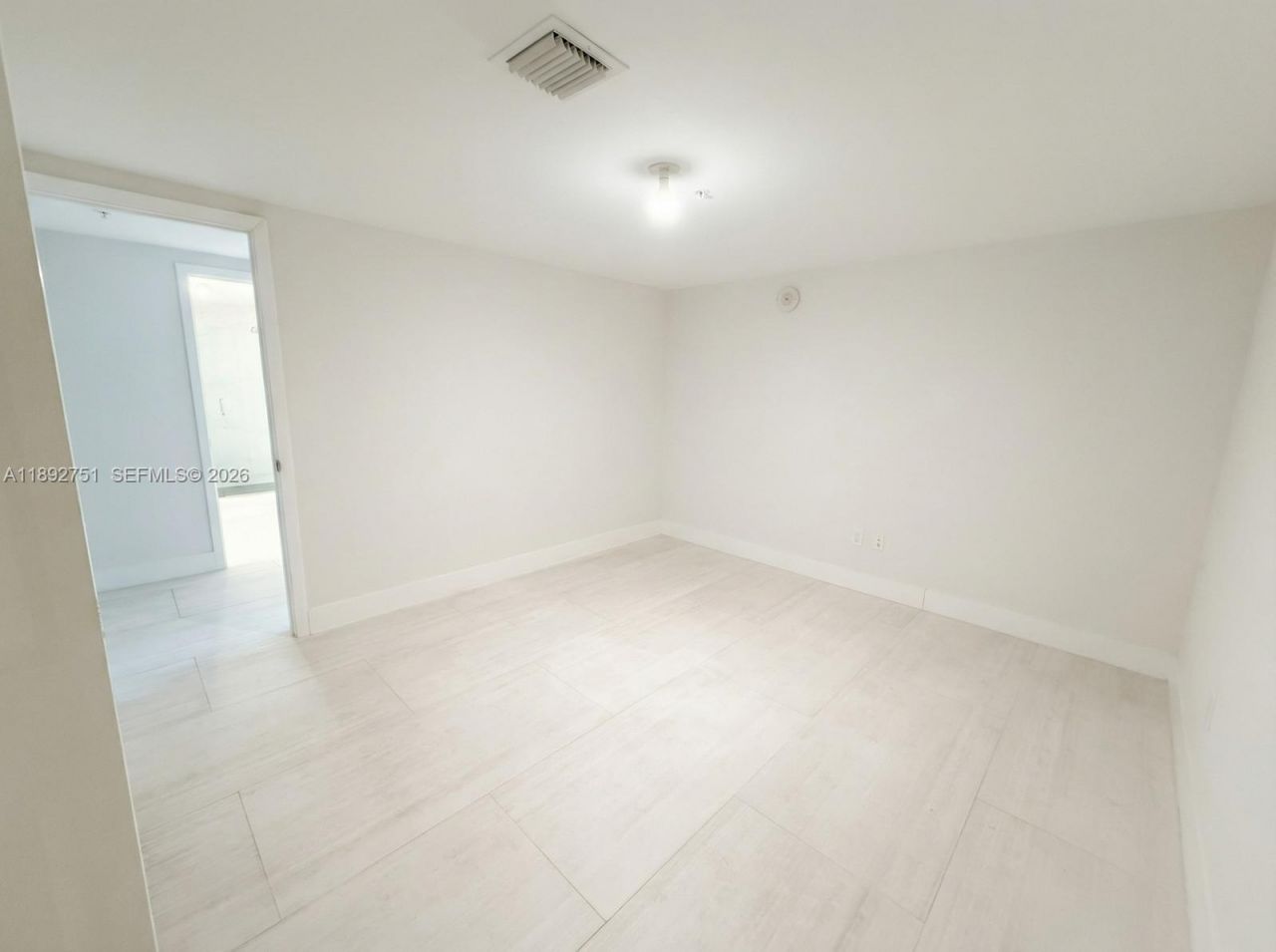 400 Sunny Isles Blvd, Unit 1621, Sunny Isles Beach, FL 33160 Photo