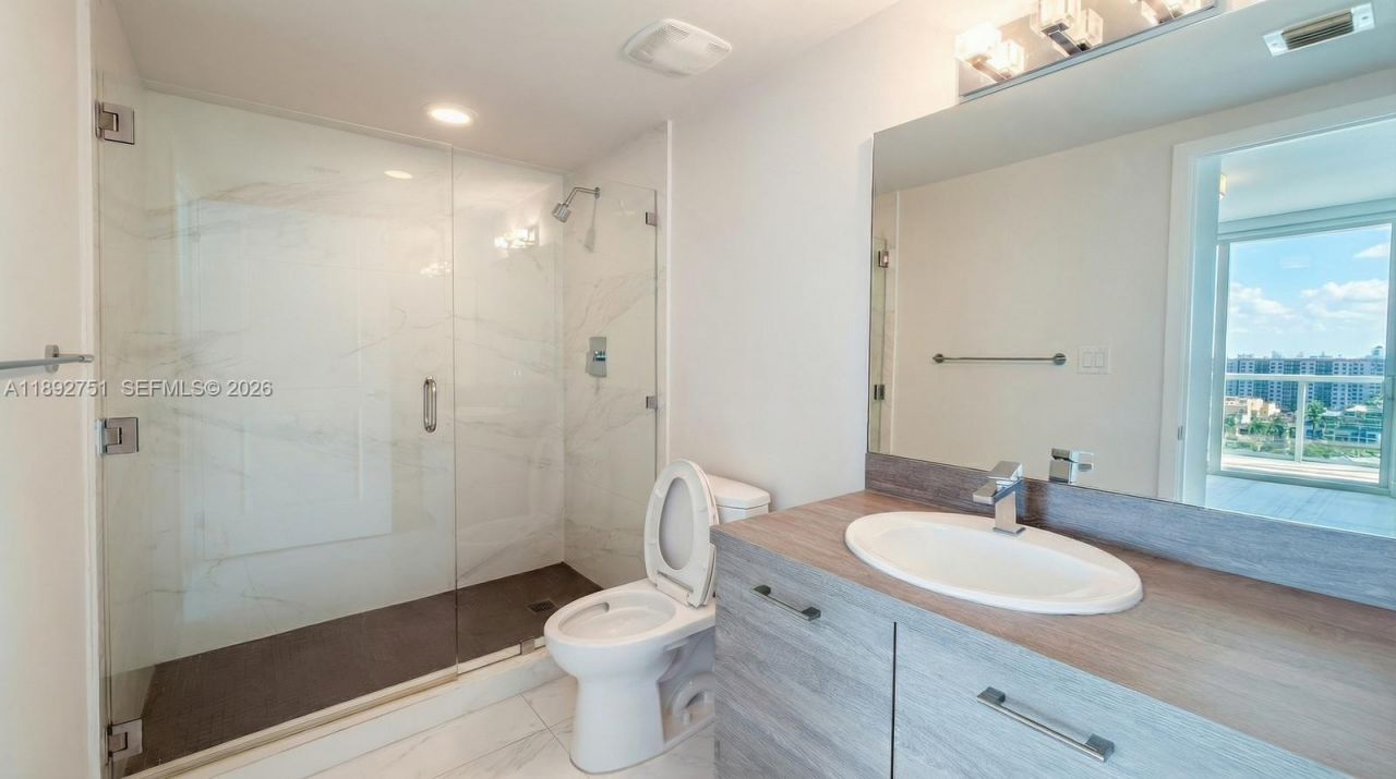 400 Sunny Isles Blvd, Unit 1621, Sunny Isles Beach, FL 33160 Photo