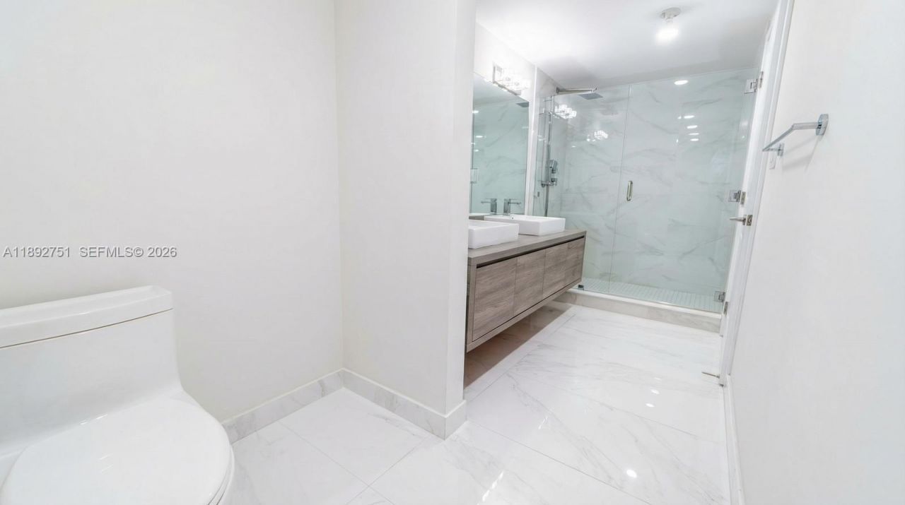 400 Sunny Isles Blvd, Unit 1621, Sunny Isles Beach, FL 33160 Photo