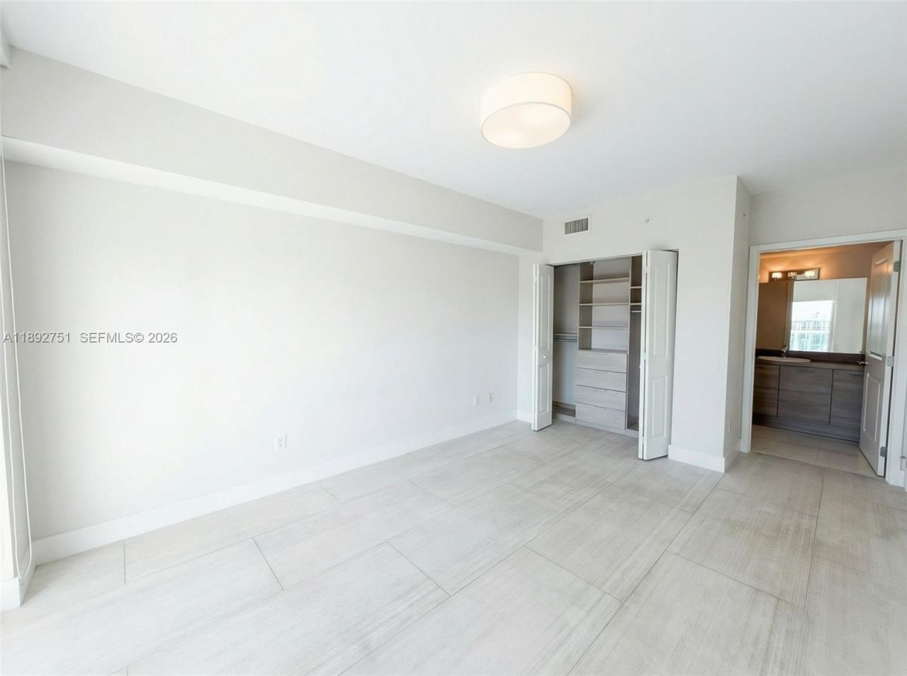 400 Sunny Isles Blvd, Unit 1621, Sunny Isles Beach, FL 33160 Photo