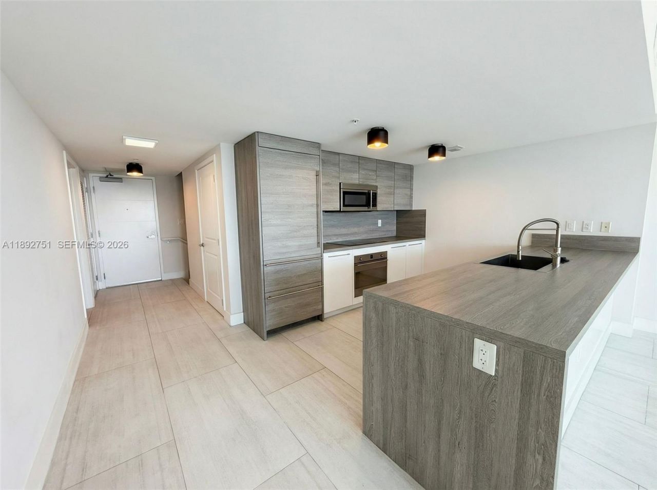 400 Sunny Isles Blvd, Unit 1621, Sunny Isles Beach, FL 33160 Photo