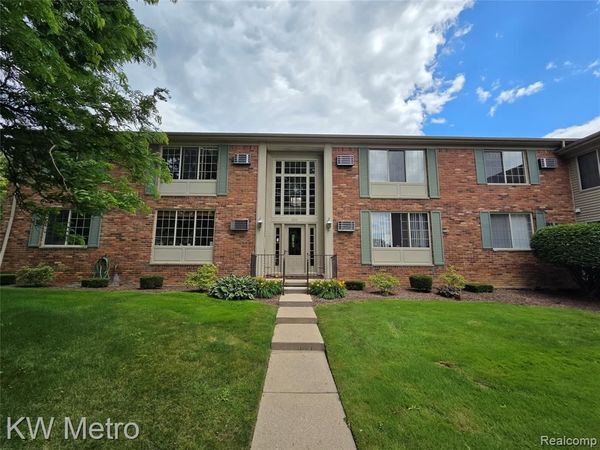 500 Romeo Road, Rochester, MI 48307