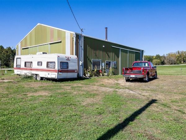 505 Marion Road N, Central City, IA 52214