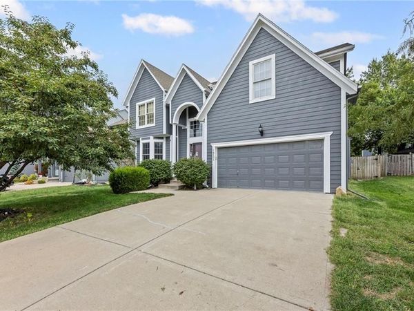 18504 W 153rd Terrace, Olathe, KS 66062