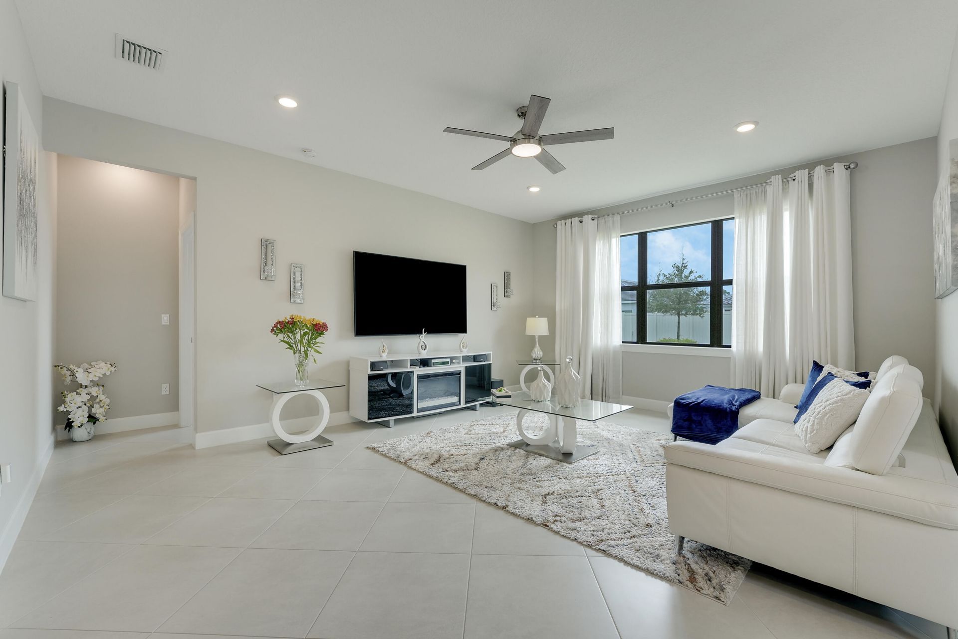 534 SE Crathes Street, Port Saint Lucie, FL 34984 Photo