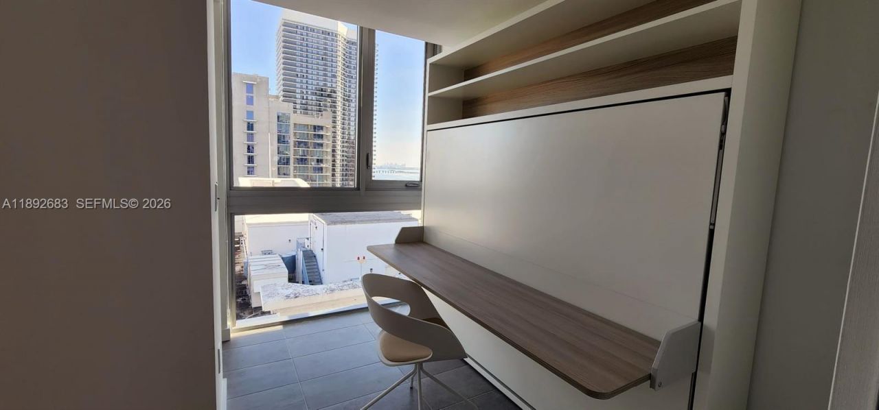 227 NE 2nd St, Unit 2907, Miami, FL 33132 Photo