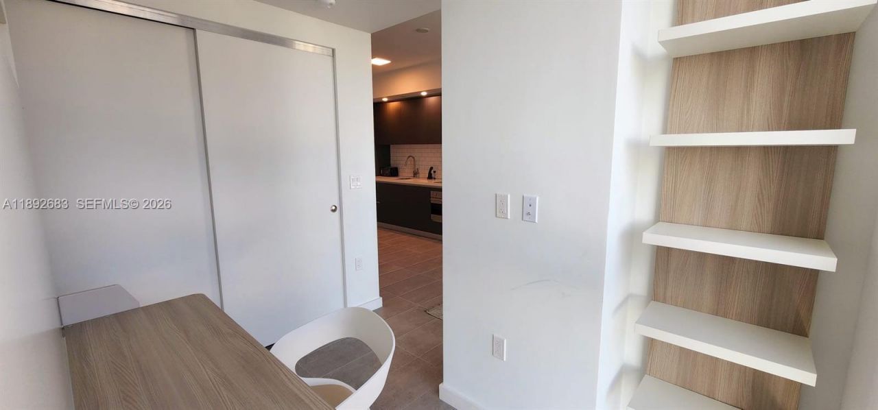 227 NE 2nd St, Unit 2907, Miami, FL 33132 Photo