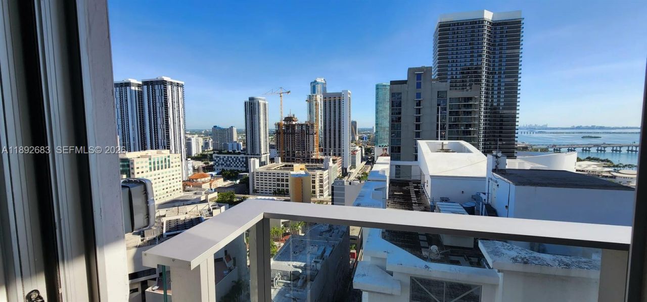 227 NE 2nd St, Unit 2907, Miami, FL 33132 Photo