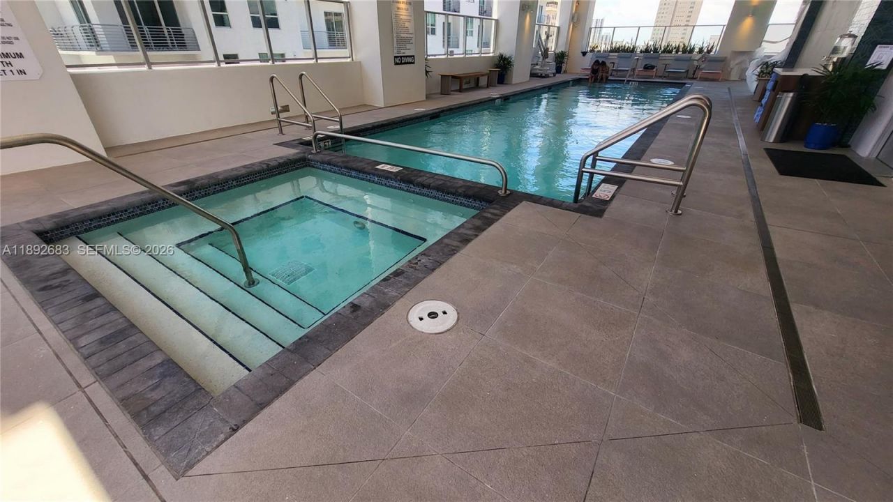 227 NE 2nd St, Unit 2907, Miami, FL 33132 Photo