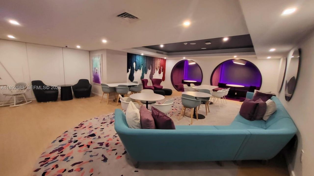 227 NE 2nd St, Unit 2907, Miami, FL 33132 Photo