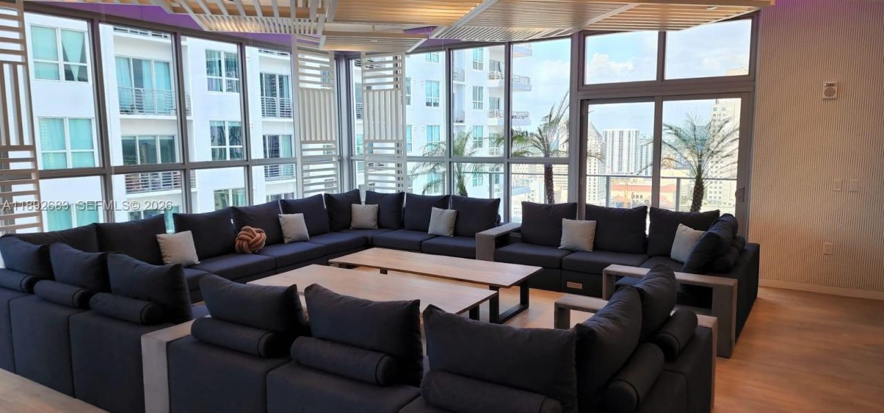 227 NE 2nd St, Unit 2907, Miami, FL 33132 Photo