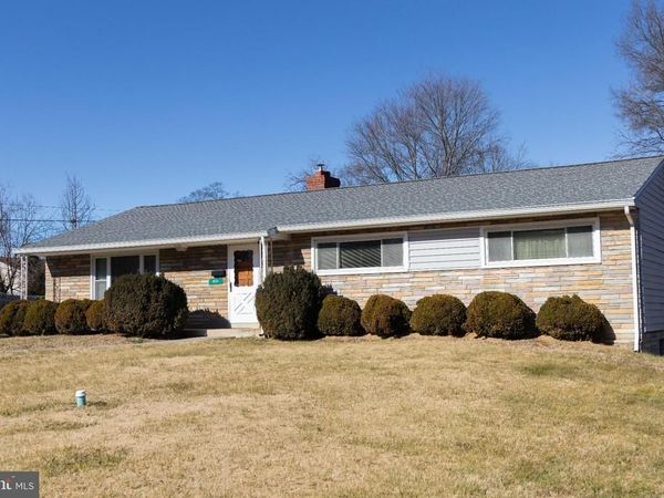 9434 DUBARRY AVENUE, LANHAM, MD 20706