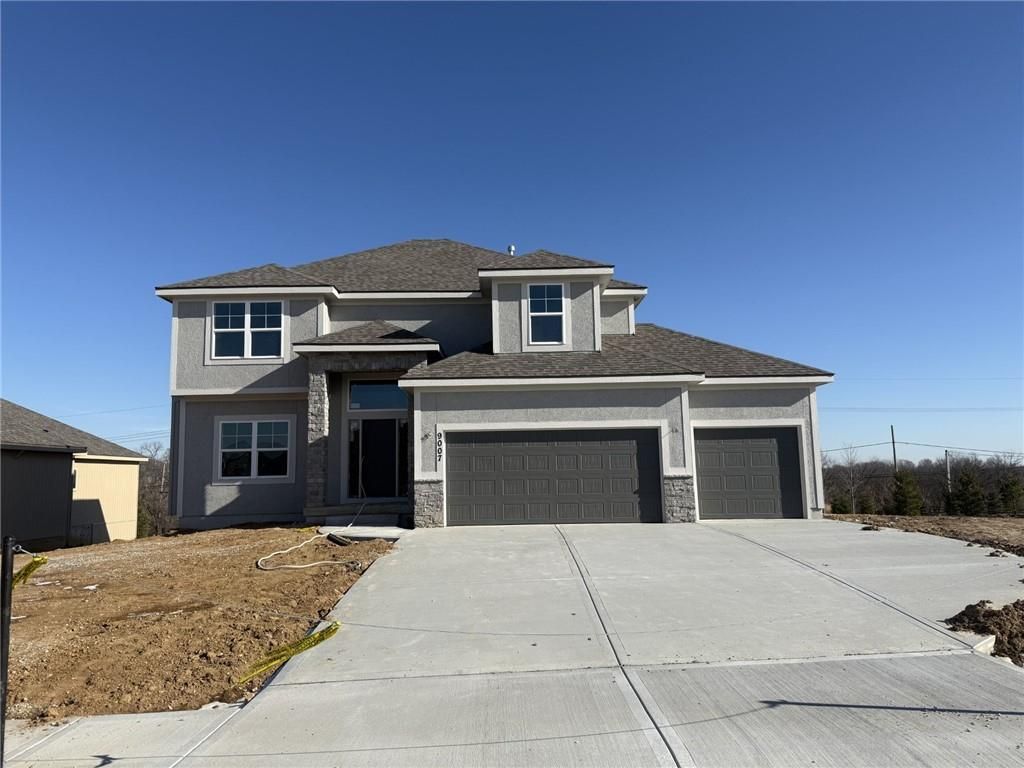 9007 N Poplar Avenue, Kansas City, MO 64156 Main Photo