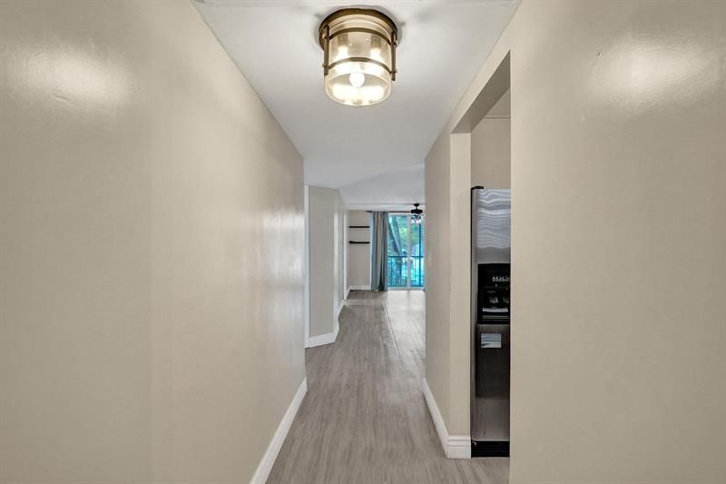 5300 NE 24th Terrace, Unit 201 C, Fort Lauderdale, FL 33308 Photo