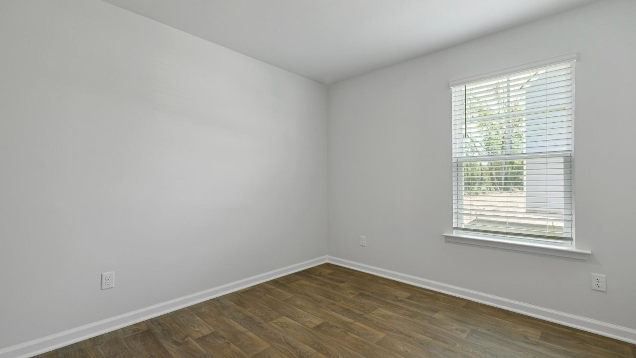 129 Brooks Drive Photo 16