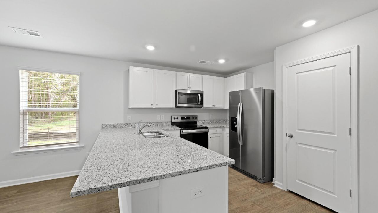 129 Brooks Drive Photo 7